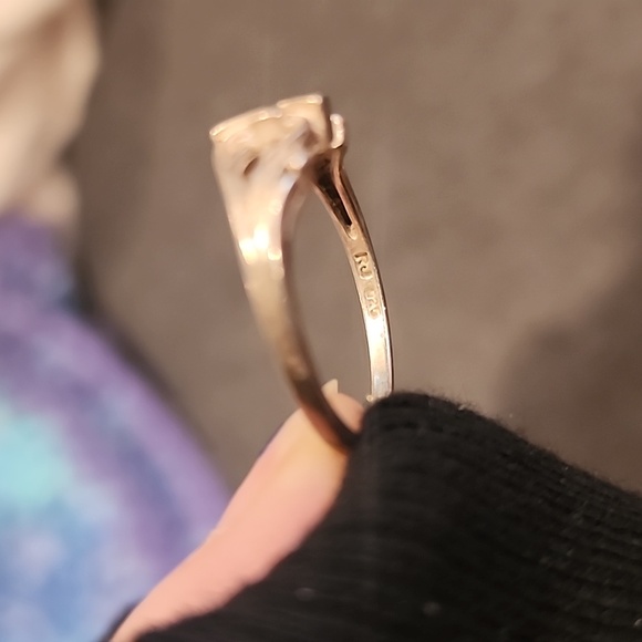 Sterling Silver Avon Cross Ring - Picture 4 of 5